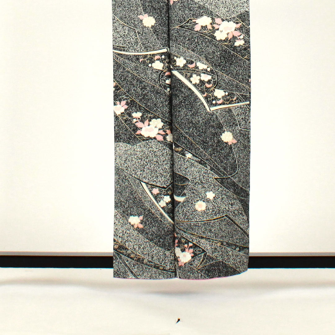 小紋 身丈158.5cm 裄丈63.5cm 袷 幾何学模様 花 正絹 Aランク 黒系 1115001963810