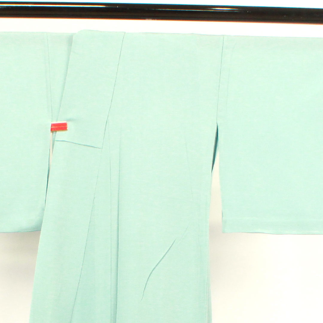 夏物 正絹 色無地 身丈159.5cm 裄丈63.5cm 砧青磁色(きぬたせいじいろ) 浮線蔦 しつけ糸付き 絽 Aランク 水色系 1132000843324