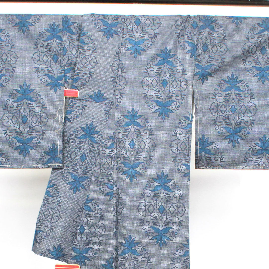 大島紬 身丈148cm 裄丈61cm 経緯絣 抽象模様 正絹 Aランク 袷 紺系 1116002683118