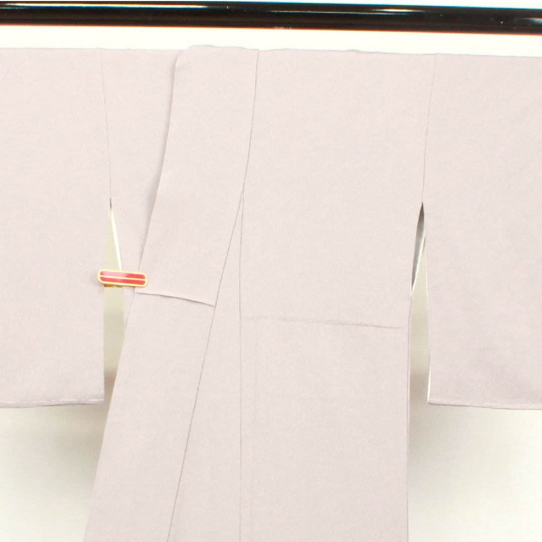 色無地 ポリエステル 鈍紫色 洗える着物 素無地 しつけ糸付き 未使用品 藤輪に木瓜 身丈170cm 裄丈66.5cm 袷 Sランク 紫系 1114000752620