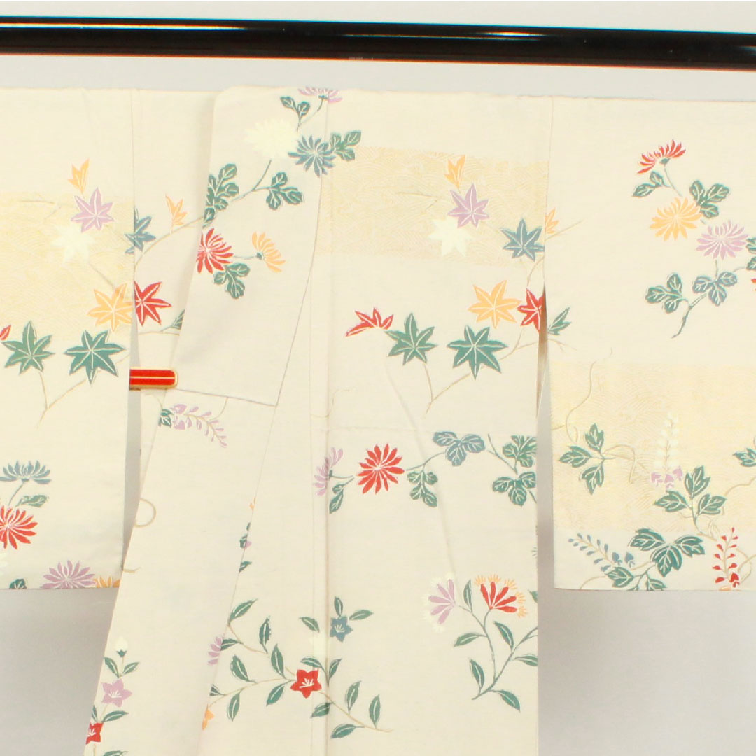 Homongi, pure silk, lined, length 155cm, sleeve length 65cm, milky white, pongee fabric, Kyoto yuzen, floral pattern, S rank, cream color, 1112003082315