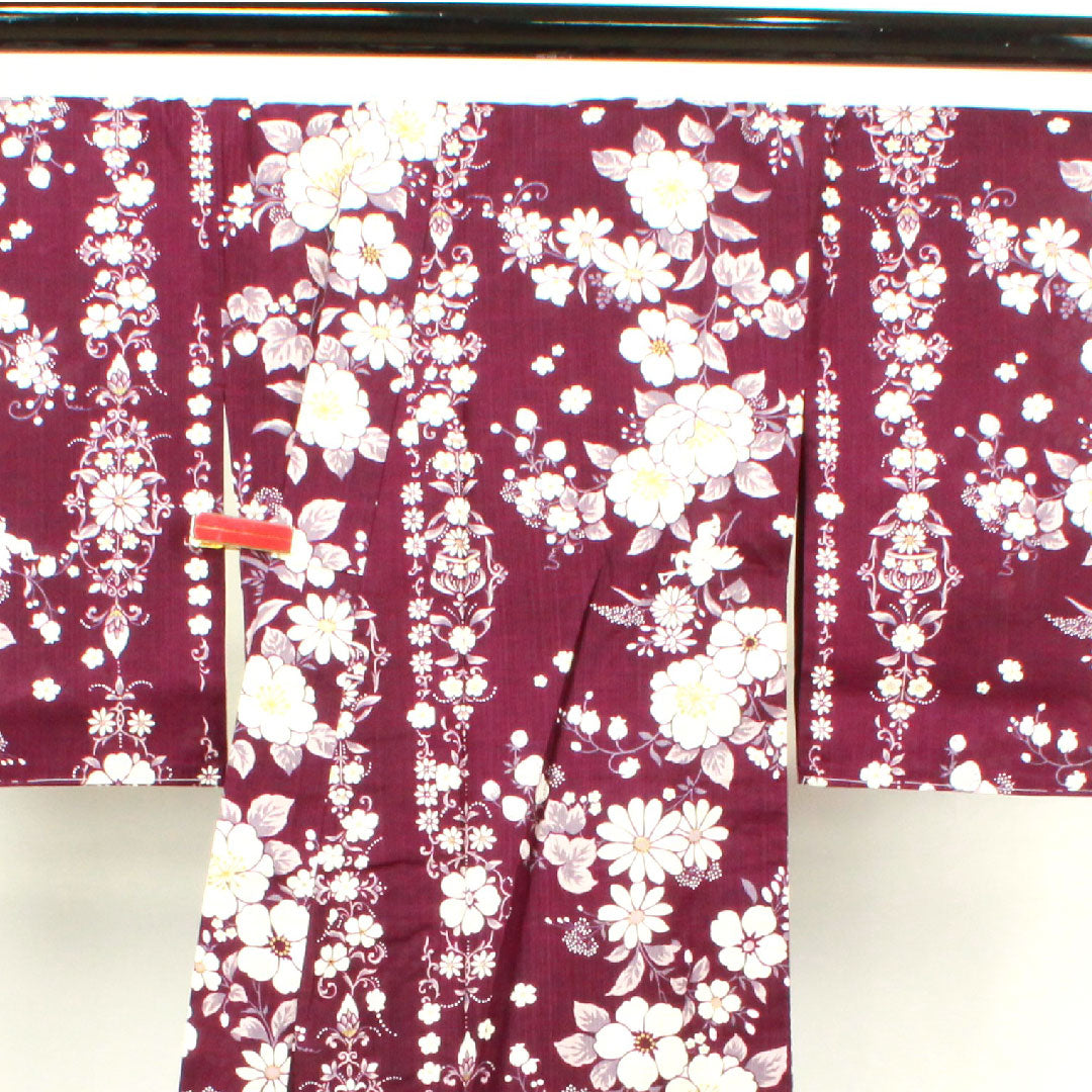 浴衣 松田聖子 しつけ糸付き 未使用品 小紫色 桜 イチゴ 木綿 Sランク 単衣 身丈167.5cm 裄丈68cm 紫系 1118003742520