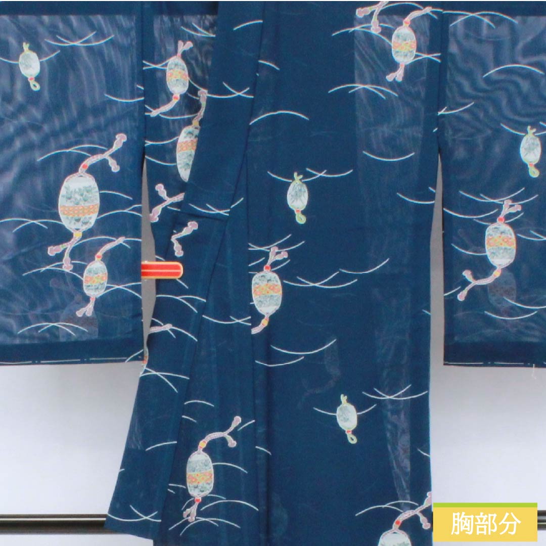 夏物 ポリエステル 小紋 身丈146cm 裄丈63cm 紺色(こんいろ) 手毬 洗える着物 絽 Sランク 紺系 1132002502118