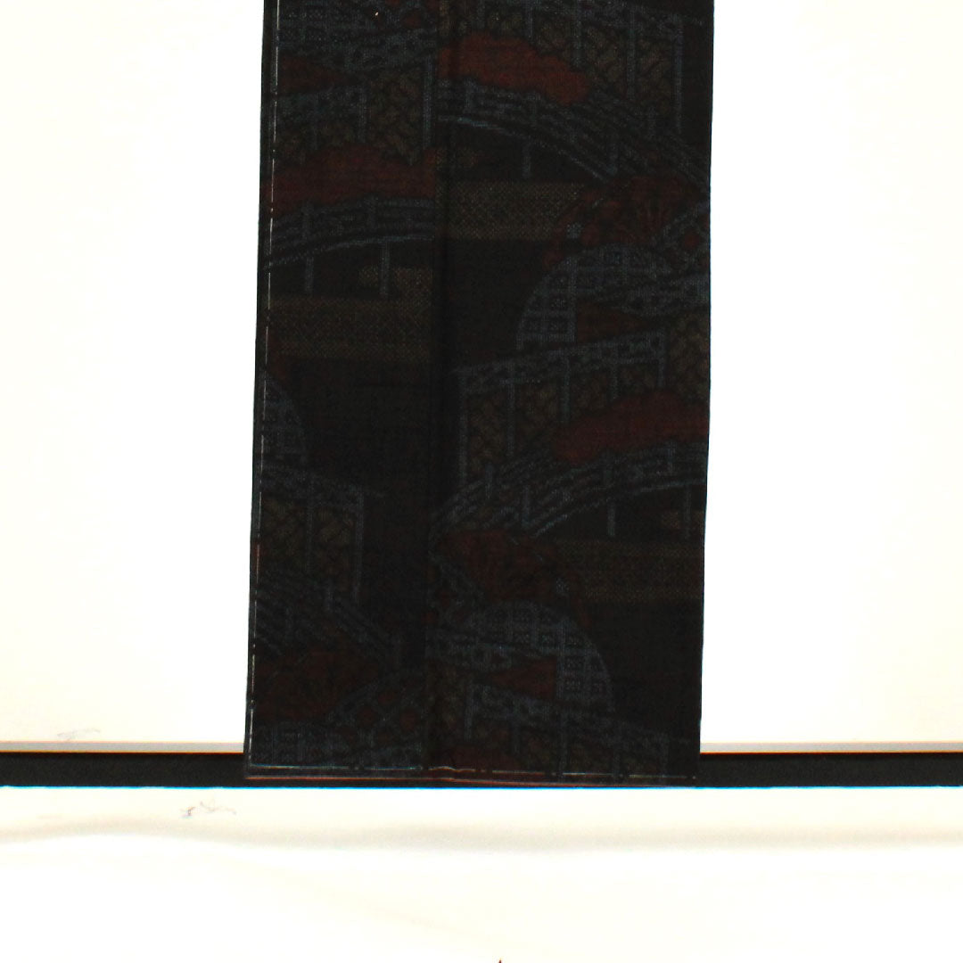 結城紬 身丈159cm 裄丈63.5cm 風景模様 正絹 Aランク 袷 黒系 1116001313310