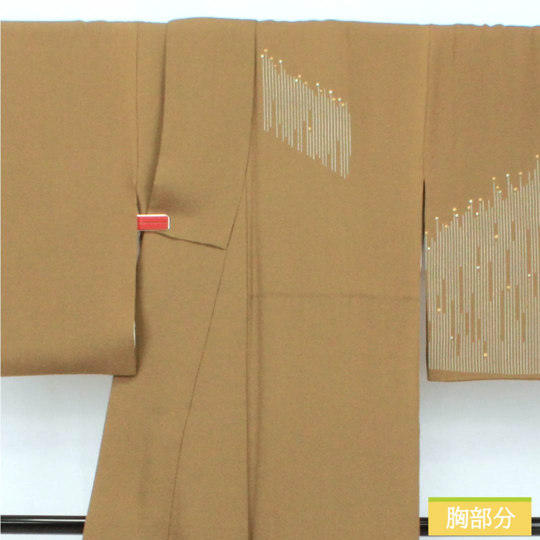 訪問着 正絹 Bランク 袷 身丈158.5cm 裄丈66cm 桑染色(くわぞめいろ) 一つ紋 三ツ松 熨斗 梅 菊 茶系 1112007324314