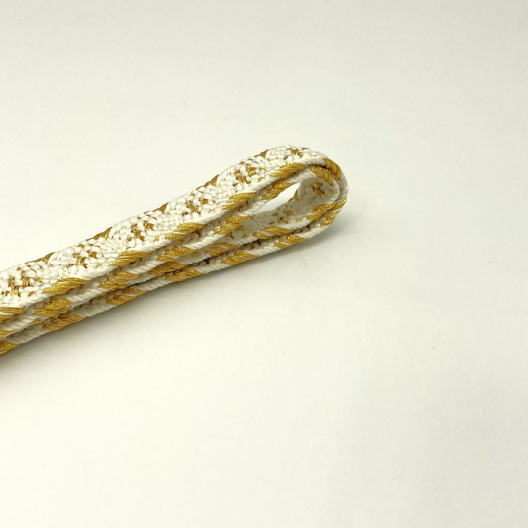 (新古品) 帯締め・帯揚げセット 正絹 NEWランク 乳白色(にゅうはくしょく) 留袖用 蝶 亀房 長さ約160cm 幅約1.8cm フォーマル 白系 1141000301311