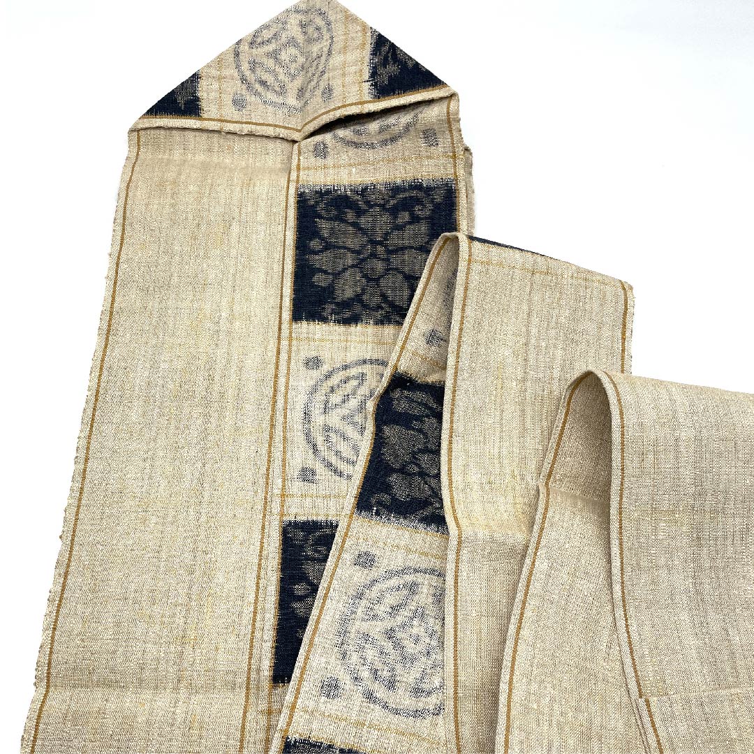 名古屋帯 生成り色 紬地 市松に抽象花と七宝模様 帯丈366cm 正絹 Sランク 六通 カジュアル ベージュ系 1124004922325 名古屋仕立て