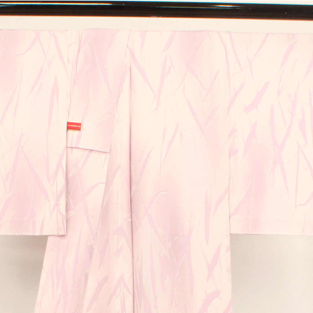 夏物 正絹 小紋 身丈159cm 裄丈62.5cm 桜色(さくらいろ) 抽象模様 しつけ糸付き 未使用品 絽 Aランク ピンク系 1132000533313