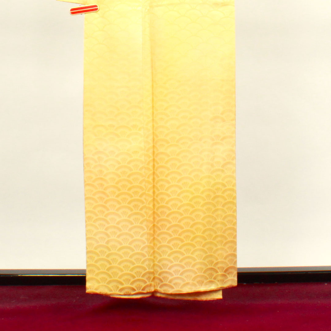 Plain color, pure silk, shishi-iro, Seigaiha pattern, length 157cm, sleeve length 62.5cm, lined, S rank, yellow, 1114000862323