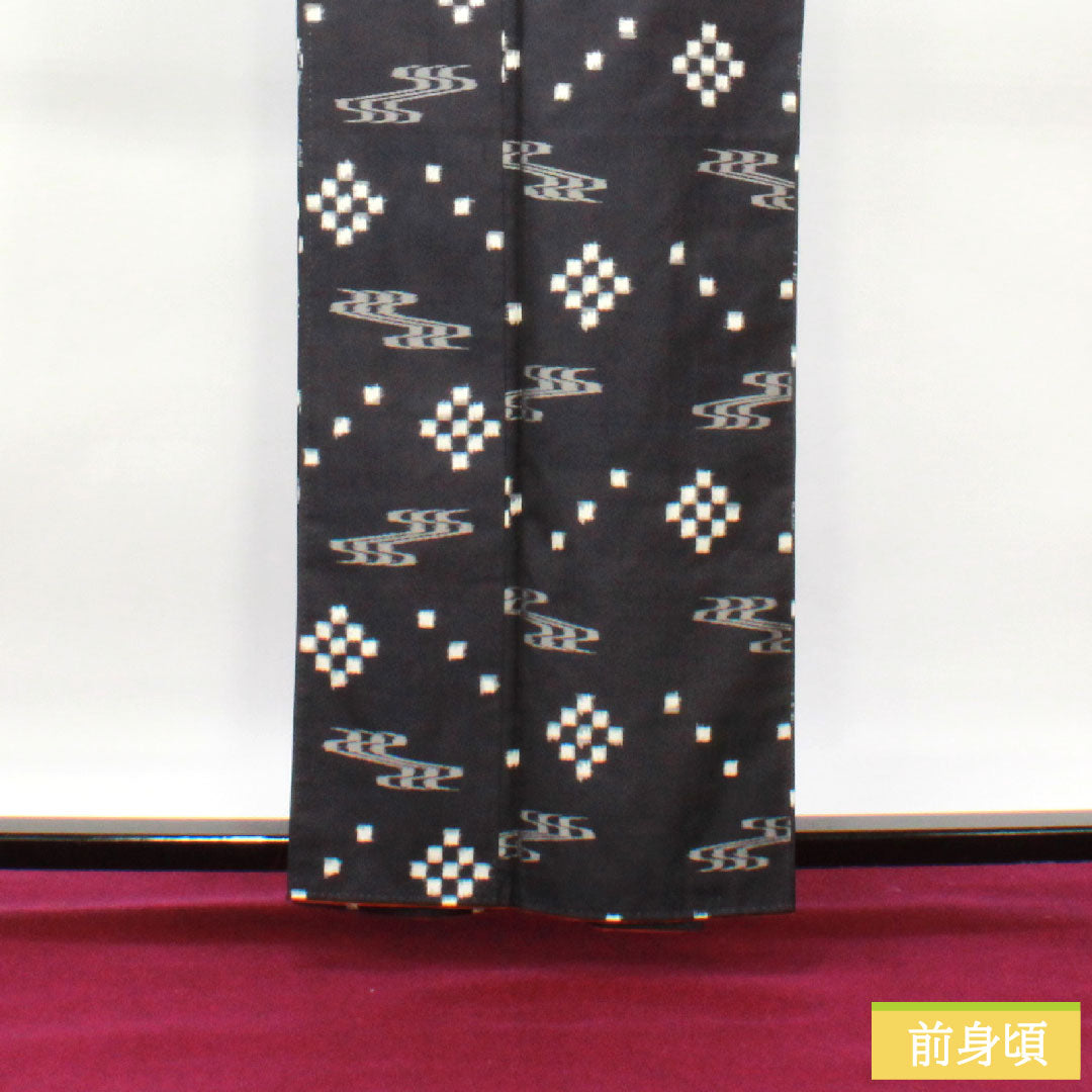 Tsumugi silk Length 161cm Sleeve length 66.5cm Blue-brown Ryukyu Kasuri S rank Awase Navy 1116003392418