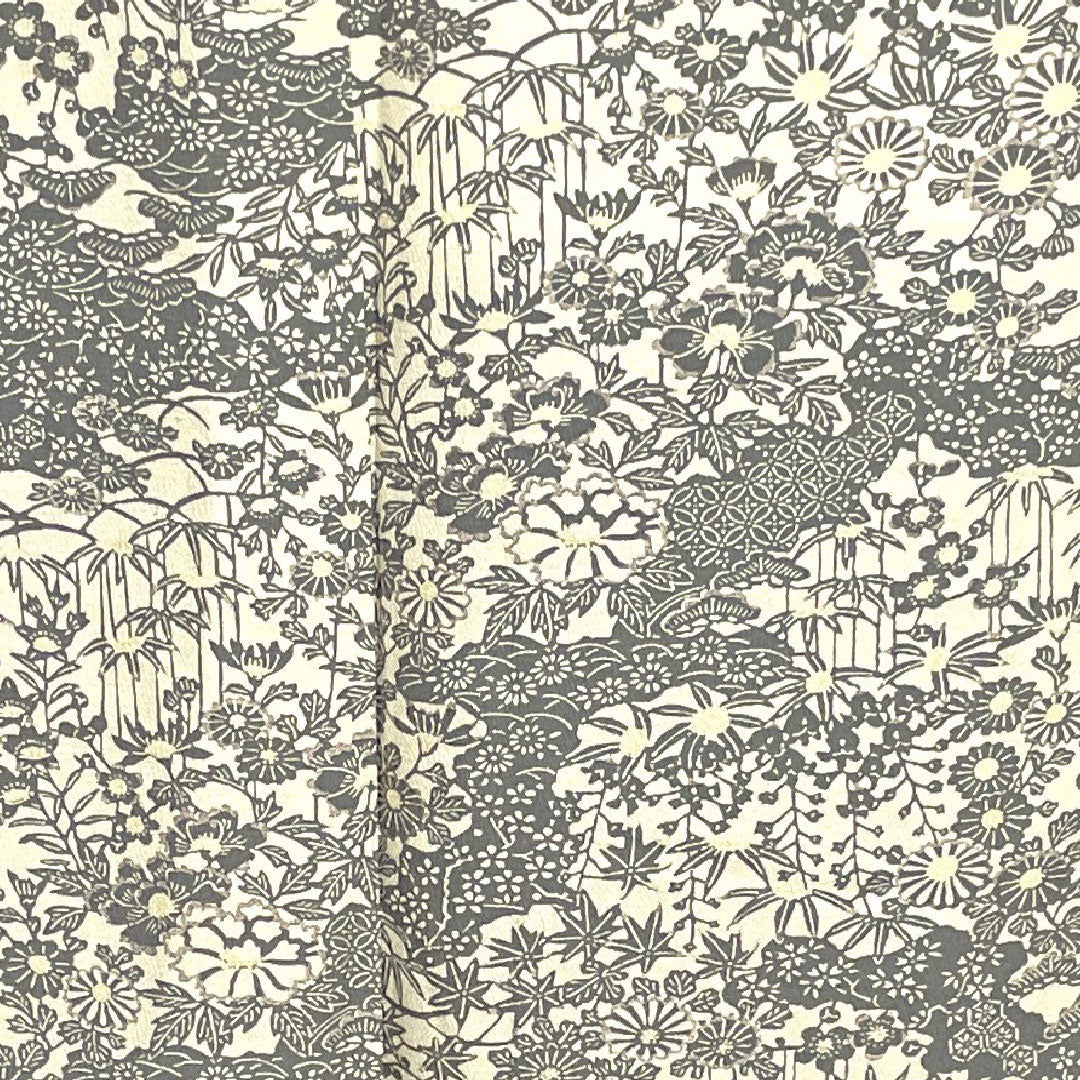 小紋 身丈164cm 裄丈64.5cm 袷 練色 型染 吉祥文様 正絹 Aランク クリーム系 1115002433415