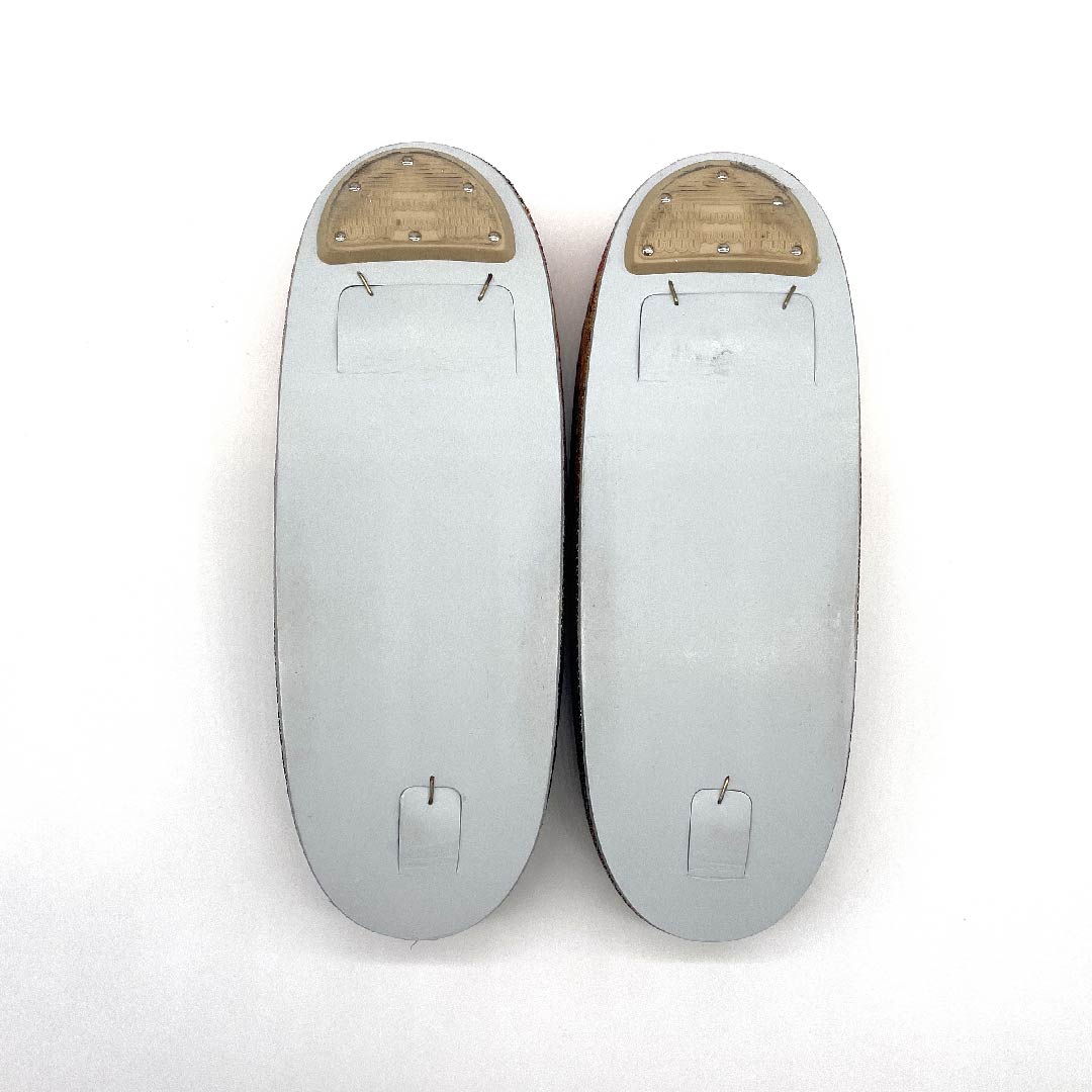 (New old stock) Formal sandal and bag set, silver-vermilion, unused, Saga Nishiki, three-layer core, size M, vermilion, A rank, 1133000013316