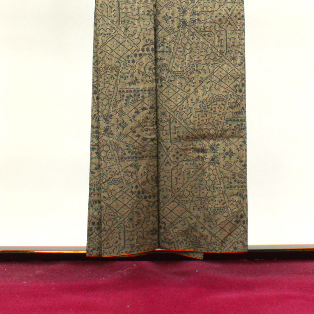 Oshima Tsumugi, Length 154.5cm, Sleeve length 62cm, Karakin color, Warp and weft ikat, Abstract pattern, Pure silk, A rank, Lined, Black, 1116002573210