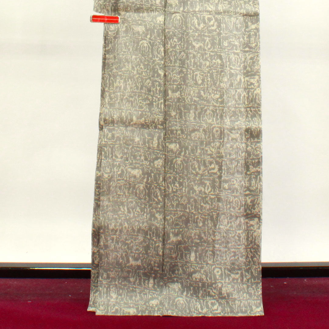 夏物 正絹 小紋 身丈167.5cm 裄丈66.5cm 絹鼠色(きぬねずいろ) 幾何学模様 紗 Aランク グレー系 1132001493522