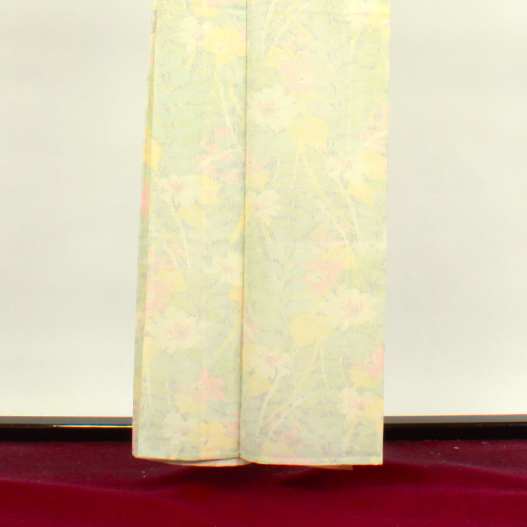 夏物 正絹 紬 身丈159cm 裄丈64cm 乳白色(にゅうはくしょく) 抽象花 しつけ糸付き 紗 Aランク クリーム系 1132000553315