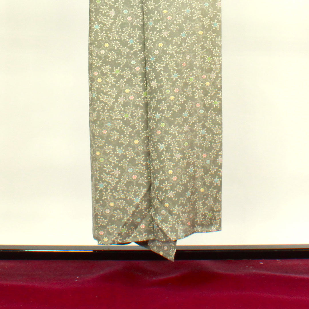 夏物 正絹 小紋 身丈149cm 裄丈63.5cm 柳鼠色(やなぎねずいろ) 菊 亀甲 絽 Sランク グレー系 1132000732122