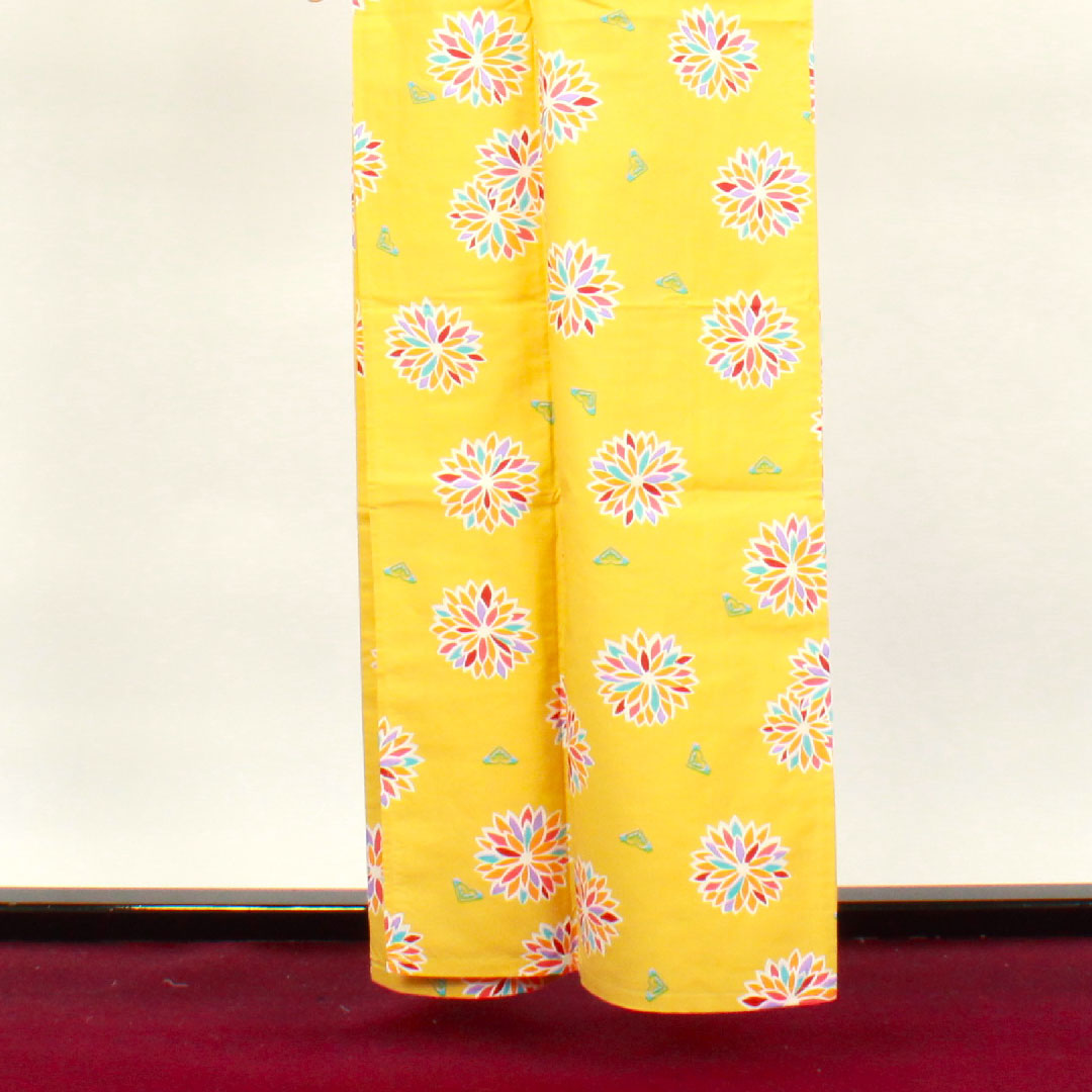 浴衣 支子色 抽象模様 木綿 Sランク 単衣 身丈160.5cm 裄丈64cm 黄系 1118001232423