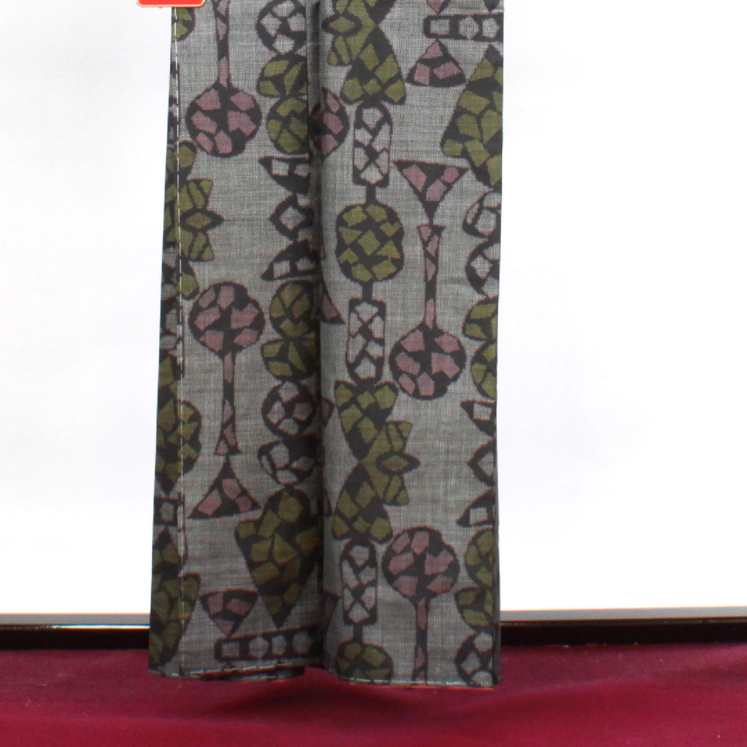 Oshima Tsumugi, Length 159cm, Sleeve length 67cm, with basting thread, Warp and weft ikat, Abstract pattern, Pure silk, S rank, Lined, Black, 1116002522310