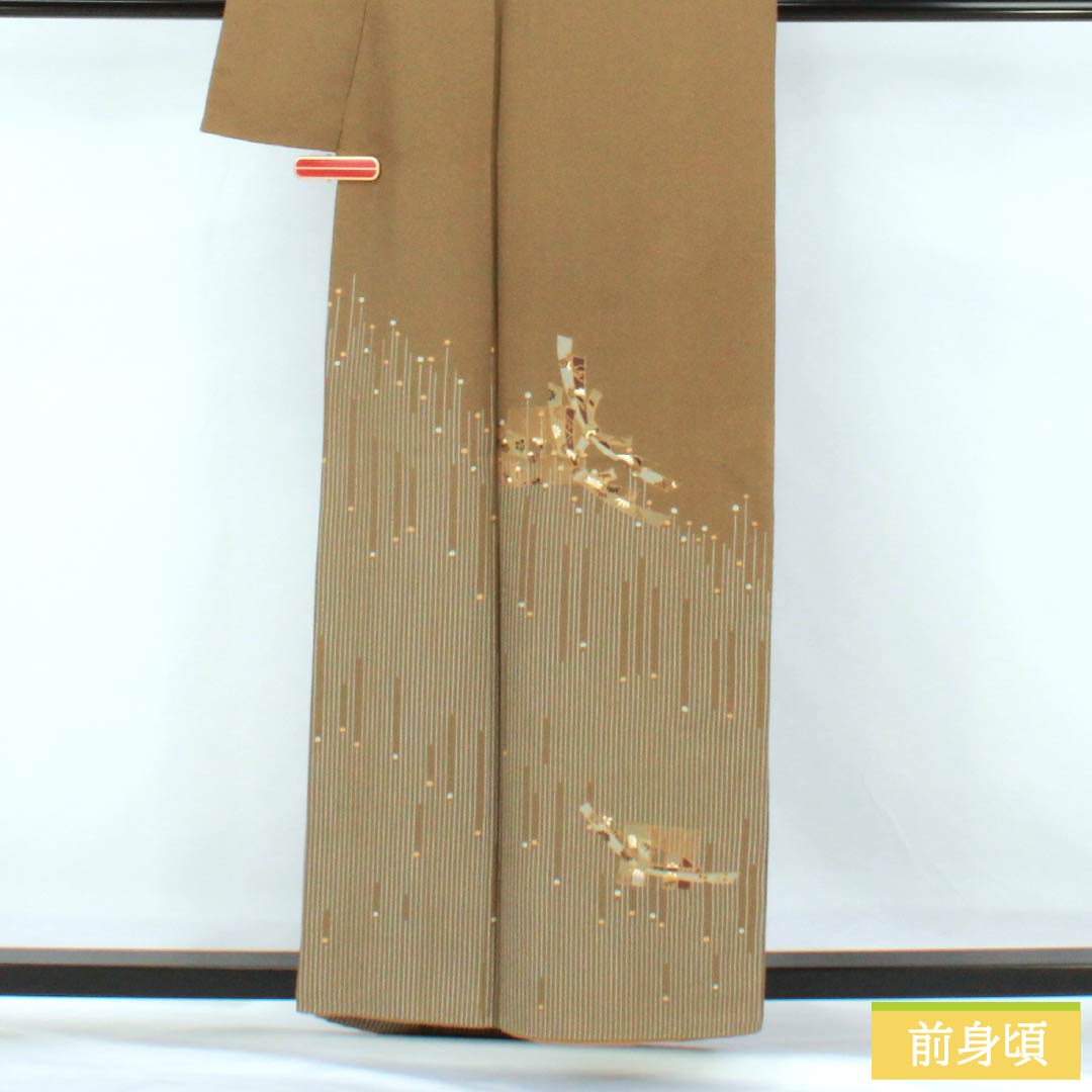 訪問着 正絹 Bランク 袷 身丈158.5cm 裄丈66cm 桑染色(くわぞめいろ) 一つ紋 三ツ松 熨斗 梅 菊 茶系 1112007324314