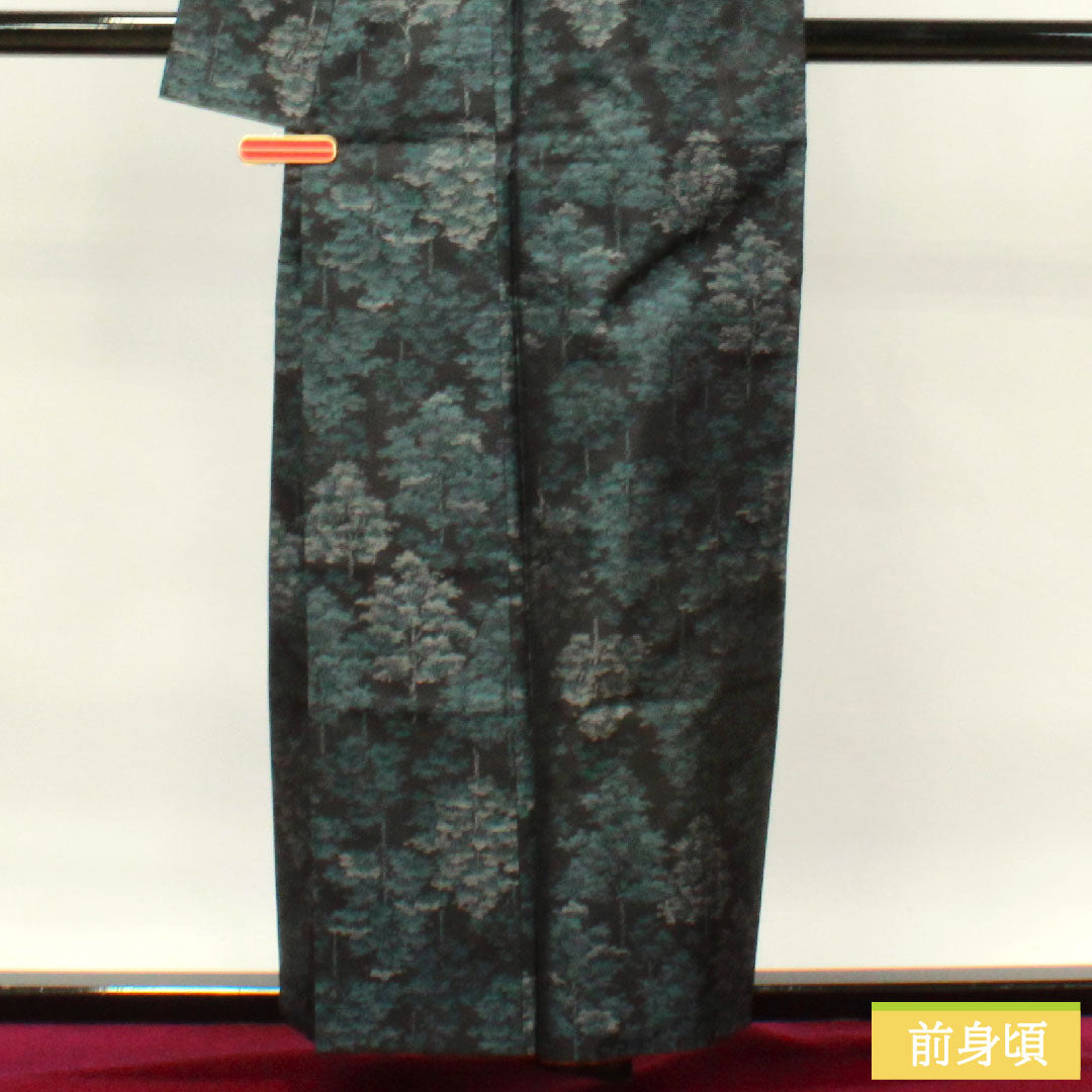 大島紬 正絹 身丈158cm 裄丈64.5cm 緯総絣 抽象模様 Sランク 袷 黒系 1116002942310