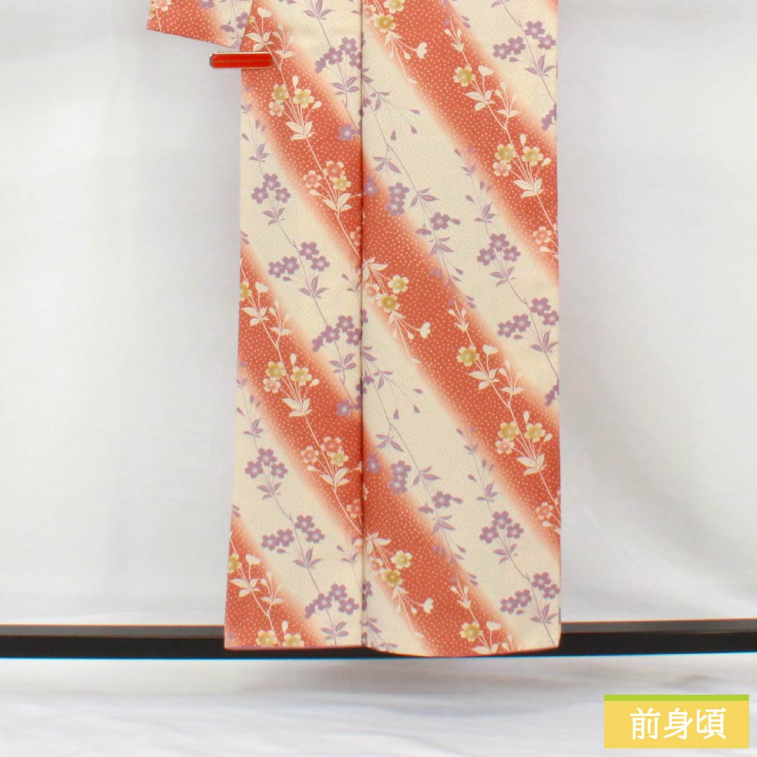 小紋 ポリエステル 身丈155.5cm 裄丈68.5cm 袷 生成り色(きなりいろ) 赤錆色(あかさびいろ) 洗える着物 桜 胴抜き Sランク グラデーション系 1115005092399