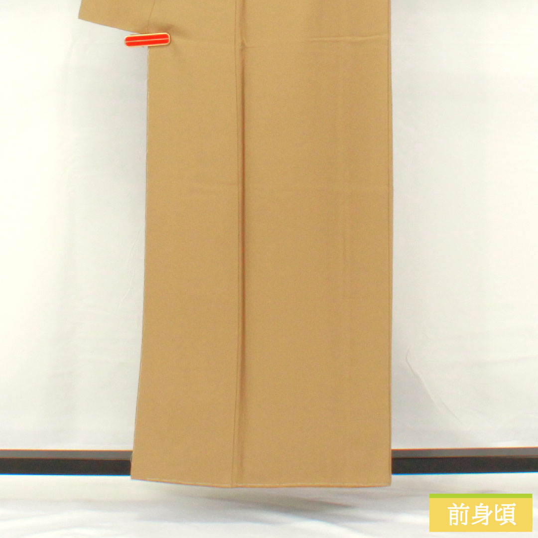 色無地 正絹 身丈155cm 裄丈65.5cm 枯野色(かれのいろ) 素無地 一つ紋 陰違い鷹の羽 袷 Sランク ベージュ系 1114001992325