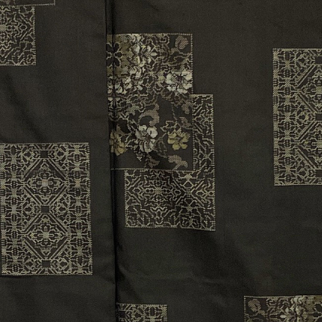村山大島 身丈158cm 裄丈64cm 草花模様 正絹 Sランク 袷 黒系 1116001152310