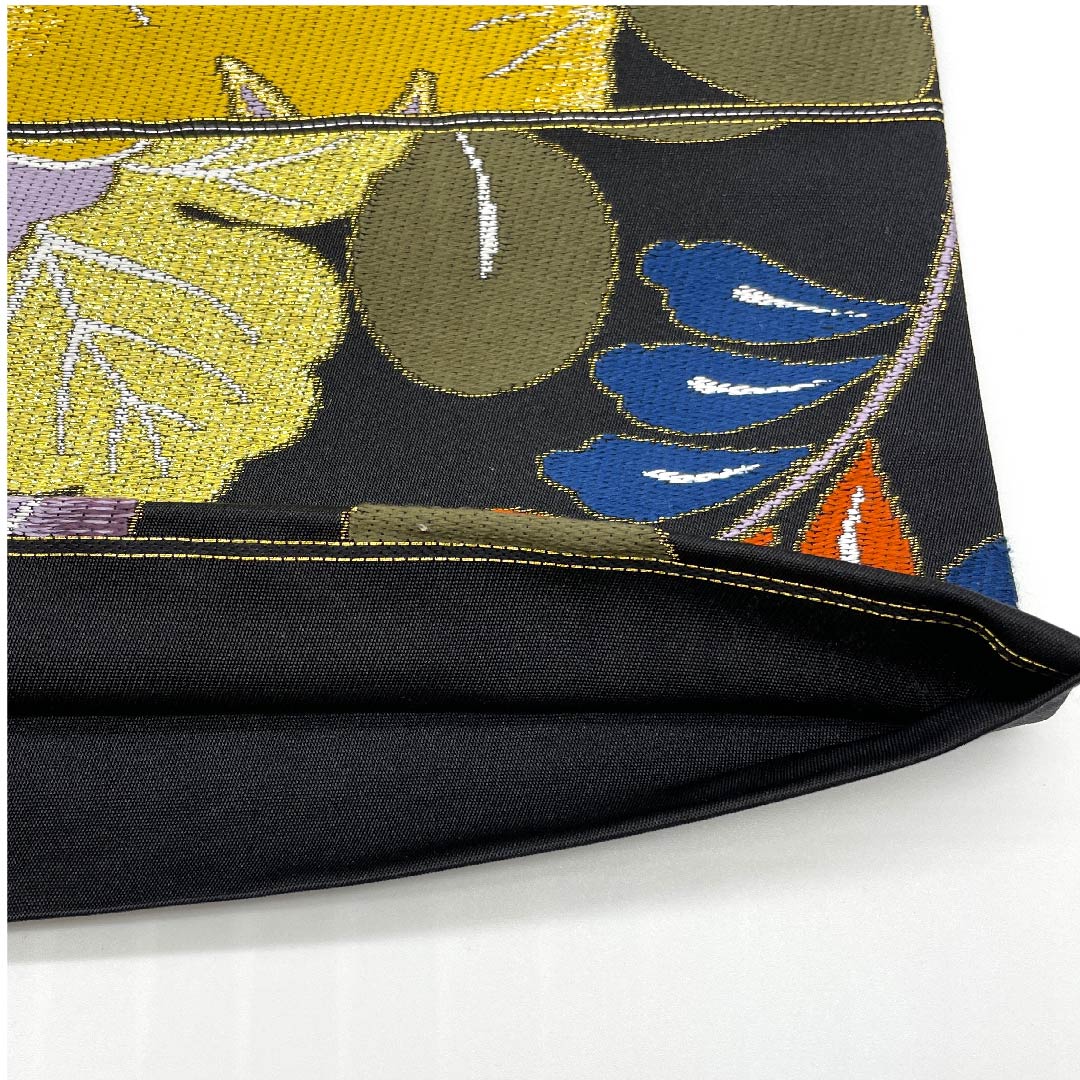 Formal black obi for furisode (long-sleeved kimono). Made by Hakuayaen Oba. Length: 442cm. Made of pure silk, S-rank. Six-fold hem. Product code: 1123007842310.