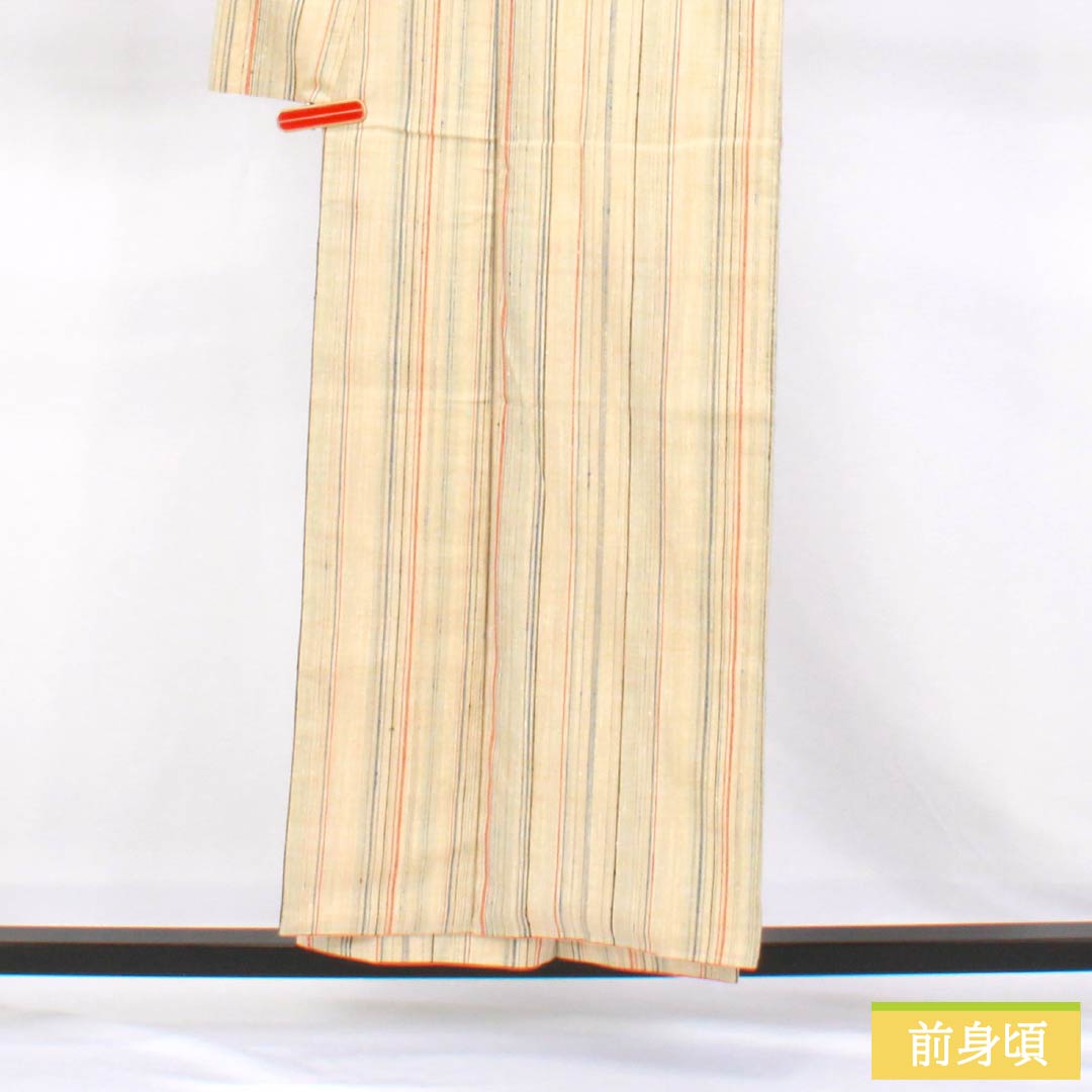 紬 正絹 Aランク 身丈154.5cm 裄丈65cm 鳥の子色(とりのこいろ) 楢山紬 縞 真綿紬 袷 ベージュ系 1116005193225