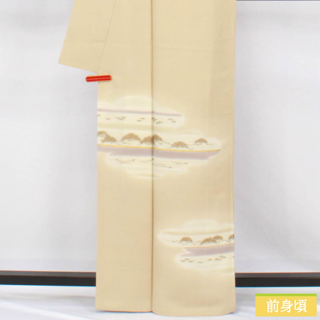 Homongi (visiting kimono) made of pure silk, grade A, with a lined lining, length 165cm, sleeve length 64.5cm, Tokyo white-brown color with hazy, pine, and bamboo motifs and pearl-tone beige accents. Product number: 1112006883525