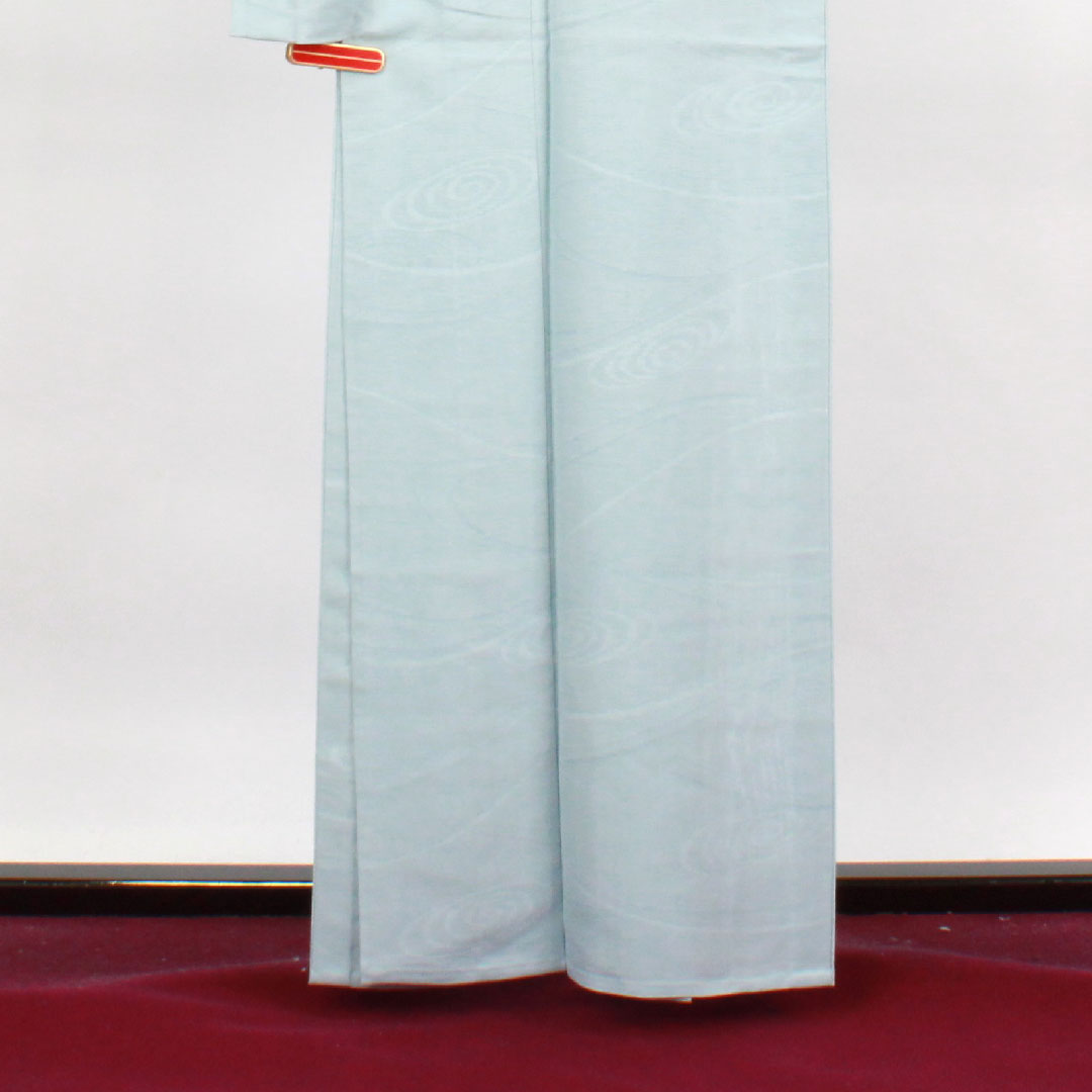 夏物 正絹 色無地 身丈162.5cm 裄丈63cm 砧青磁色(きぬたせいじいろ) 梅鉢 しつけ糸付き 流水 絽 Aランク 水色系 1132000493424