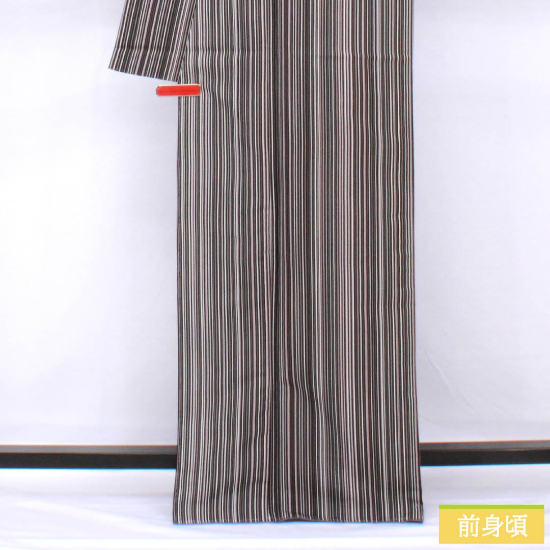 小紋 ポリエステル 身丈167.5cm 裄丈67cm 袷 縞 洗える着物 しつけ糸付き Sランク 黒系 1115005512510