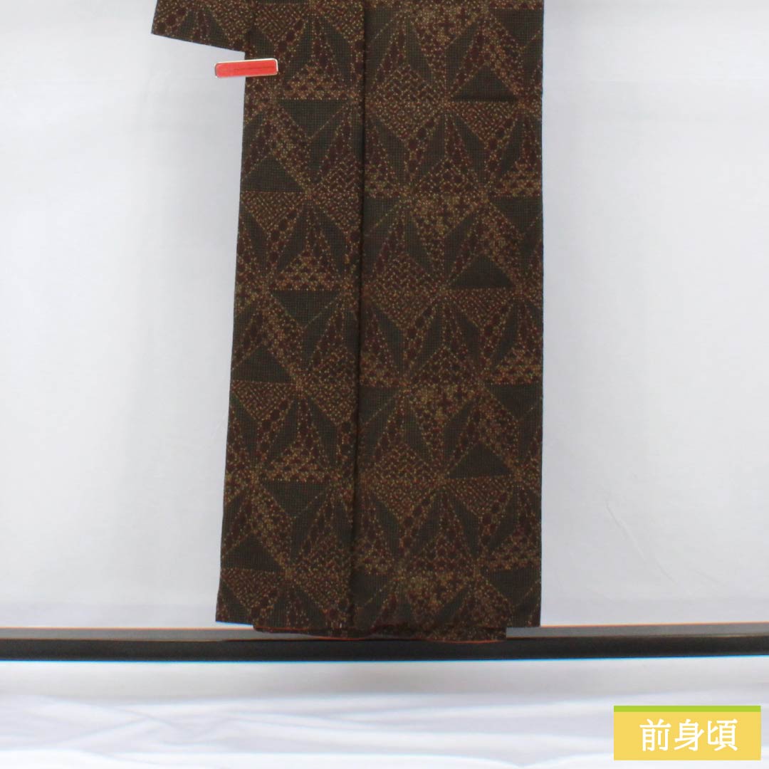 紬 正絹 身丈152cm 裄丈62cm 桃尻色(ももじりいろ) 幾何学模様 Aランク 袷 黒系 1116003763210
