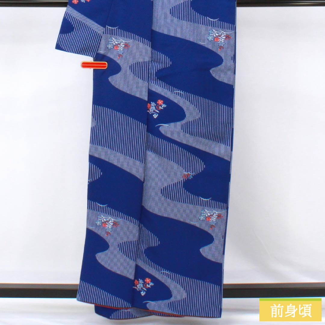 小紋 ポリエステル Sランク 身丈162cm 裄丈65.5cm 袷 瑠璃色(るりいろ) 流水 花 洗える着物 青系 1115007512417