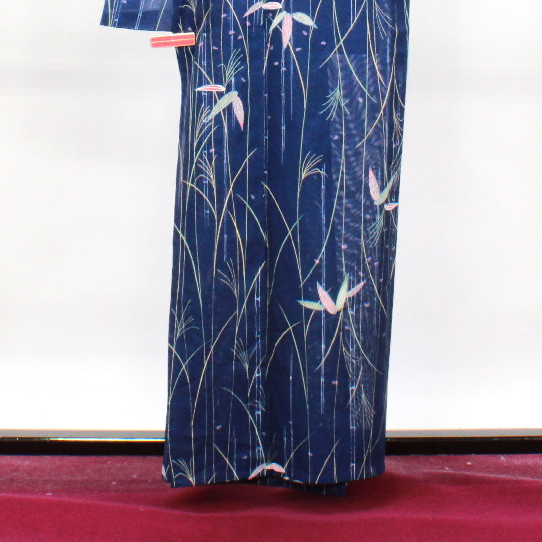 夏物 ポリエステル 小紋 身丈160cm 裄丈67cm 紺桔梗色(こんききょういろ) 竹 洗える着物 絽 Sランク 紺系 1132001442418