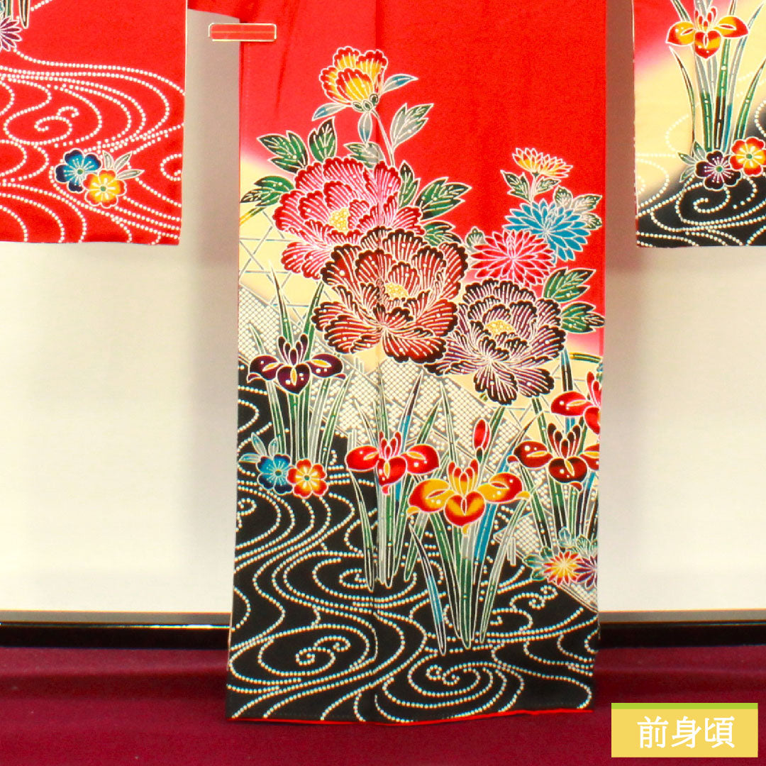 Furisode (long-sleeved kimono) made of pure silk, length 164.5cm, sleeve length 68cm, lined, old Turkish red, Kyoto Bingata, auspicious motif, S rank, red, 1113002062412