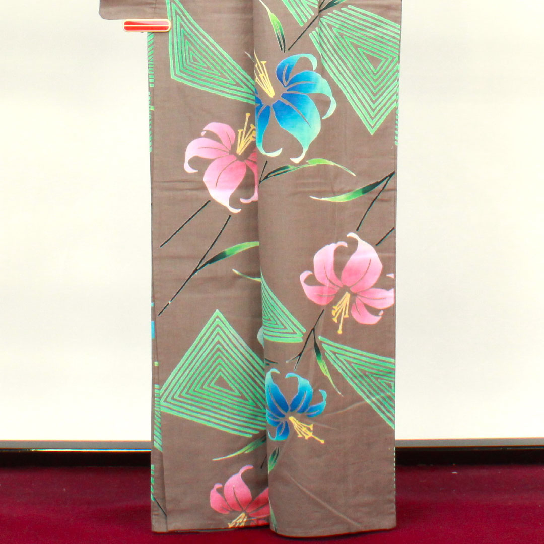 浴衣 消炭色 カサブランカ 幾何学模様 木綿 Sランク 単衣 身丈165.5cm 裄丈71.5cm 茶系 1118002982514