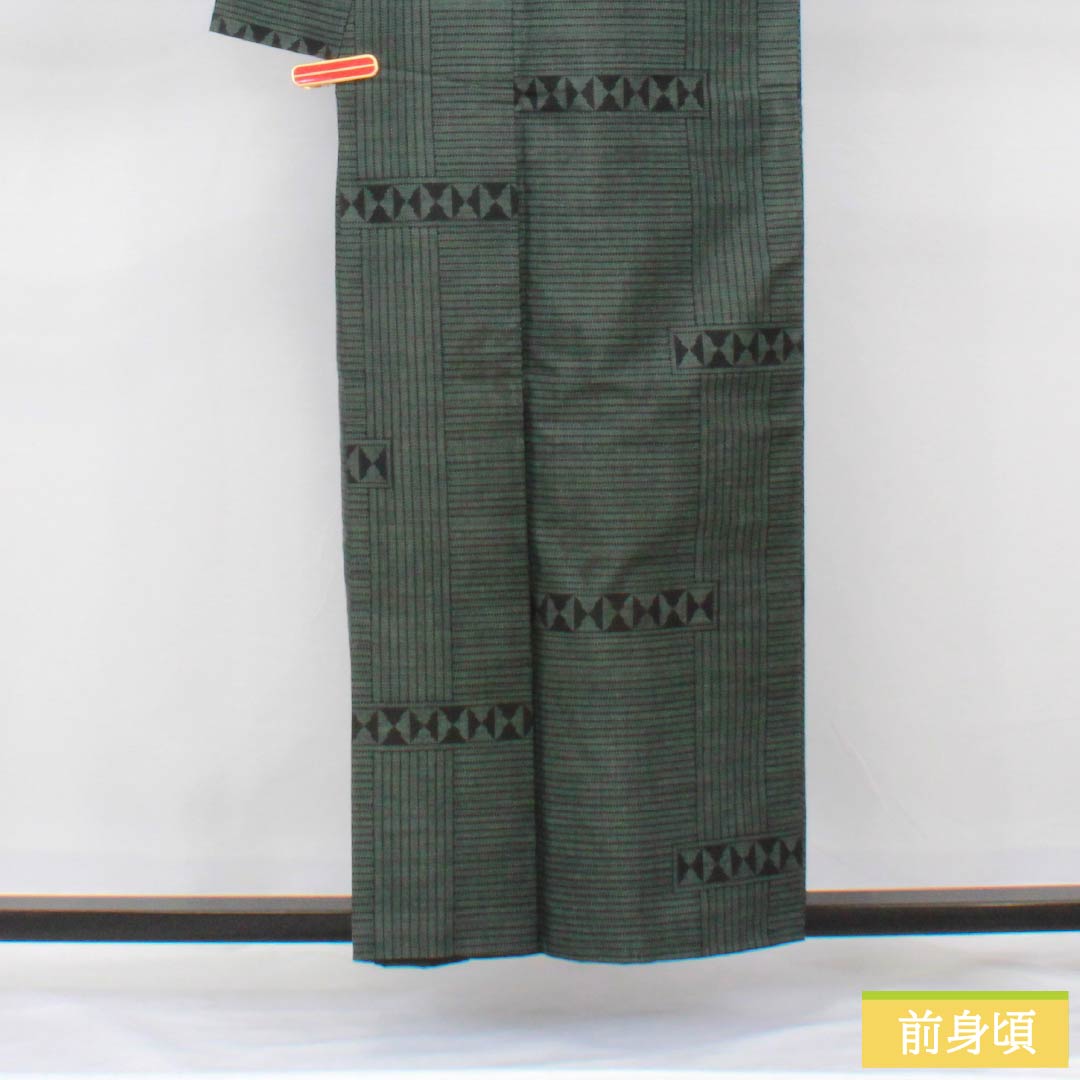 紬 正絹 Bランク 身丈156.5cm 裄丈66cm 島松鼠色(しままつねずいろ) 大島紬 一元絣 7マルキ 袷 緑系 1116004104319