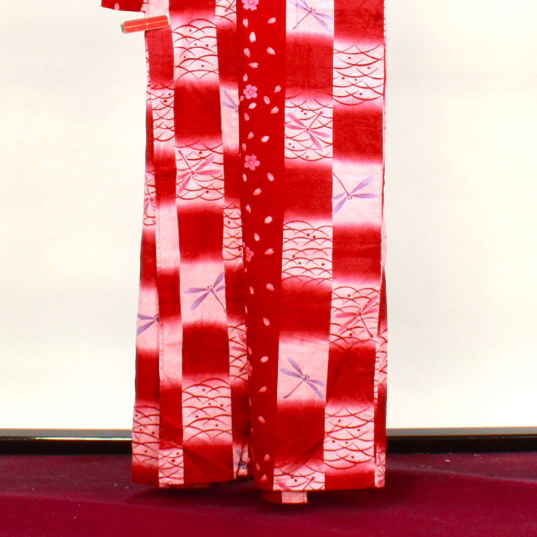 浴衣 茜色 トンボ 桜 市松 露芝 木綿 Sランク 単衣 身丈162cm 裄丈64.5cm 赤系 1118003992412