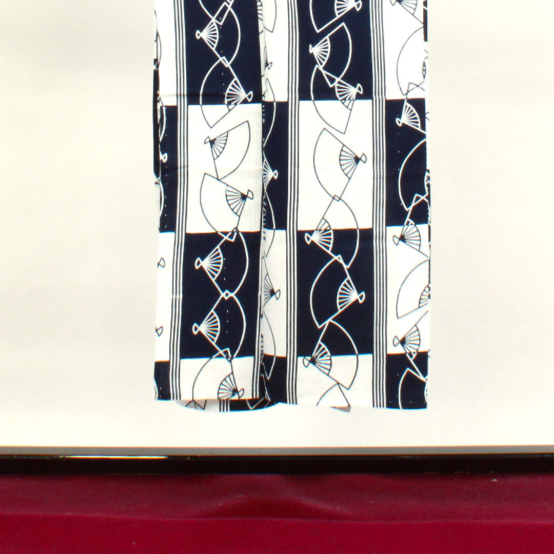 浴衣 市松 扇子 木綿 Aランク 単衣 身丈145cm 裄丈64.5cm 白系 1118002523111