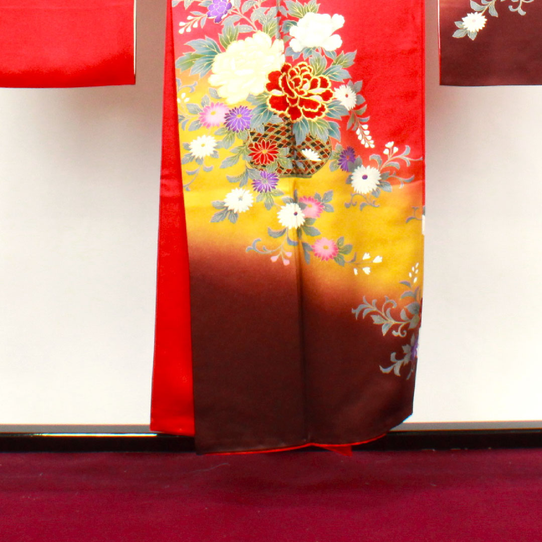 振袖 身丈153.5cm 裄丈63cm 袷 赤紅色 京友禅 草花模様 正絹 Aランク 赤系 1113001523212