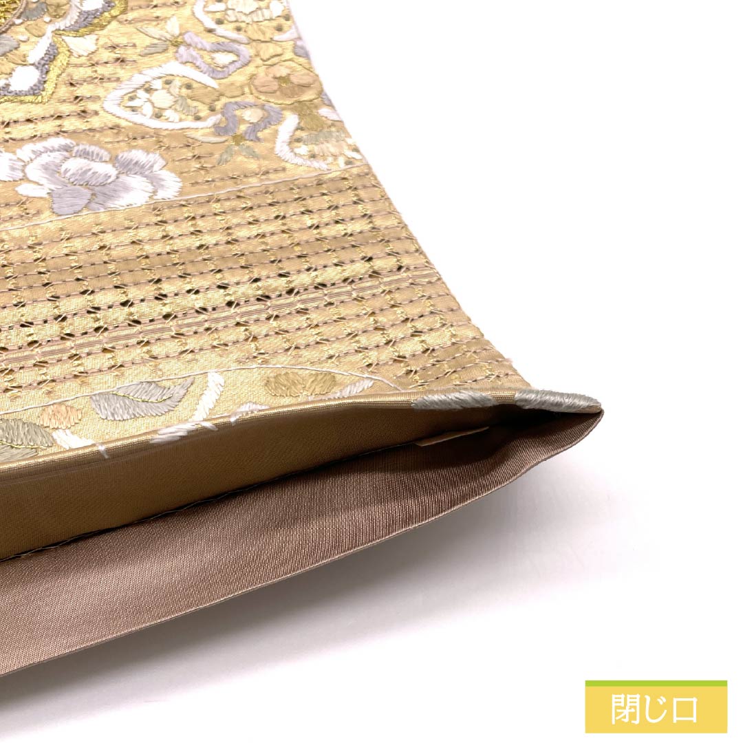 袋帯 正絹 胡桃色(くるみいろ) 唐花 スワトウ刺繍 華文 帯丈444cm Sランク 六通 フォーマル ベージュ系 1123014142325
