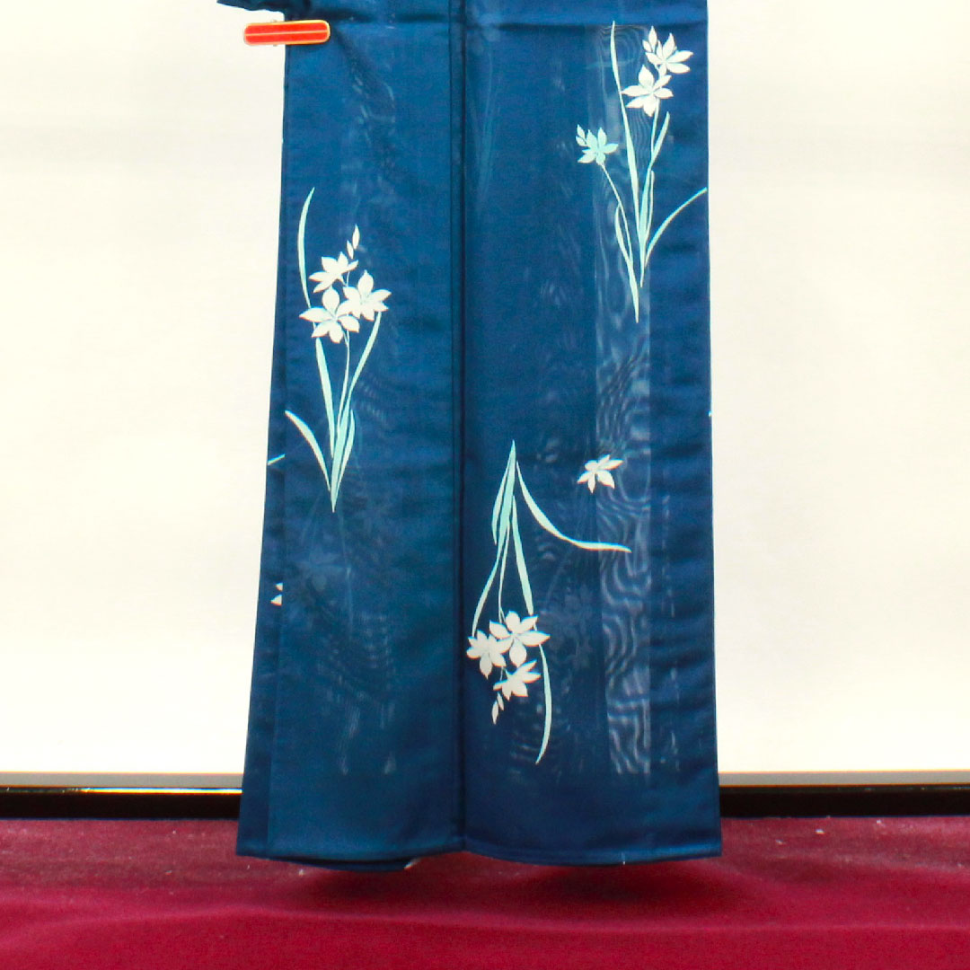 夏物 ポリエステル 小紋 身丈160cm 裄丈63cm 呉須色(ごすいろ) タマスダレ しつけ糸付き 未使用品 絽 Sランク 青系 1132000962417