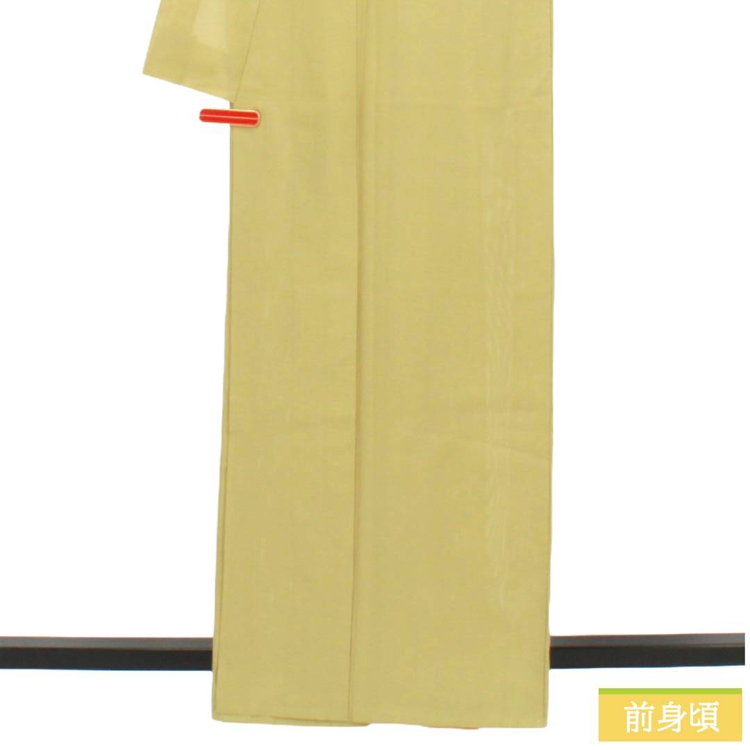 夏物 ポリエステル 色無地 Aランク 身丈162.5cm 裄丈67cm 白橡色(しろつるばみいろ) 洗える着物 素無地 絽 黄系 1132004143423