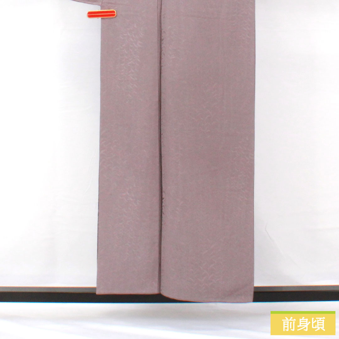 色無地 正絹 身丈155.5cm 裄丈63.5cm 鳩羽鼠色(はどばねずいろ) 一つ紋 違い鷹の羽 袷 Aランク 紫系 1114001753320