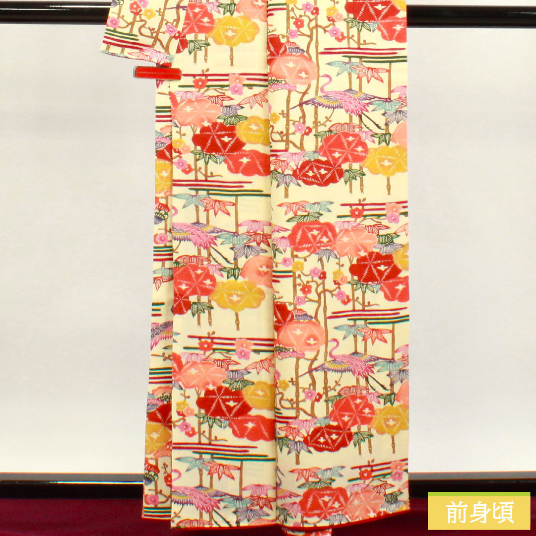 Komon, pure silk, length 160cm, sleeve length 67cm, lined, lacquered, Kyoto Bingata, pine, bamboo, plum and crane, S rank, cream color, 1115003552415