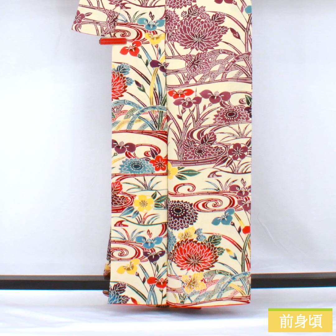Homongi, pure silk, lined, length 159.5cm, sleeve length 64.5cm, light egg color, Kyoto Bingata, floral pattern, flowing water, B rank, cream color, 1112006064315