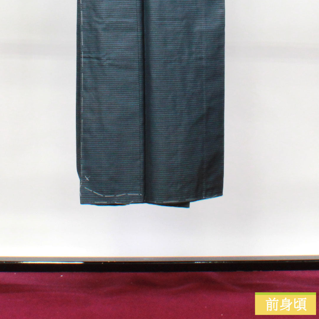 男物 正絹 身丈136.5cm 裄丈67cm 大島紬 亀甲模様 しつけ糸付き アンサンブル Sランク 袷 紺系 1119000712318