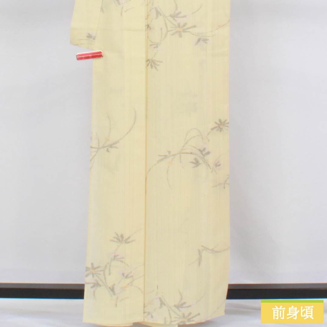 Summer silk tsumugi (pongee) kimono, length 162.5cm, sleeve length 64.5cm, Torinoko color (Torinoko-iro), scoop weave, floral pattern, gauze, A-rank, cream color, product number 1132002873415