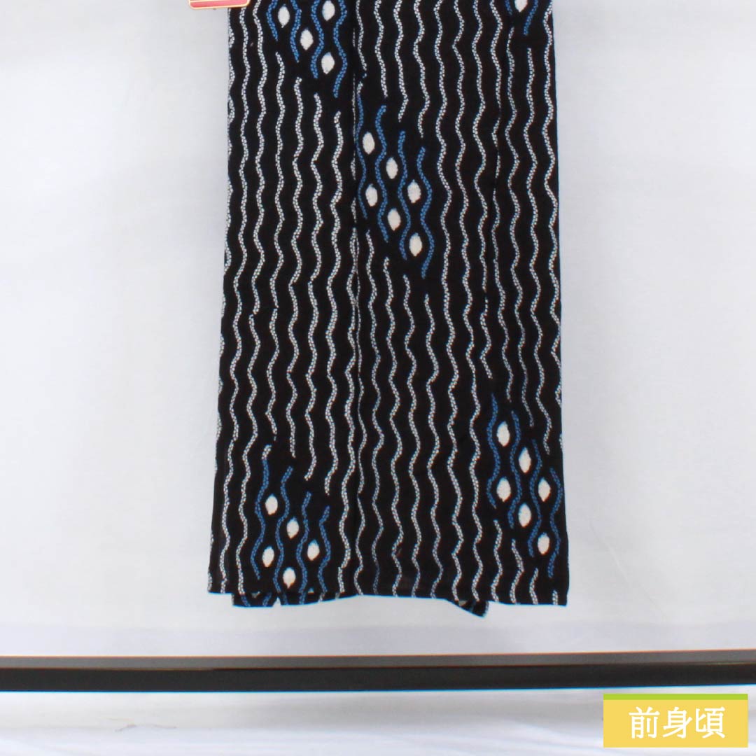 浴衣 木綿 身丈146cm 裄丈63.5cm Bランク 単衣 紺系 濃紺色(のうこんいろ) 有松絞り 抽象模様 居敷当て 1118006784118